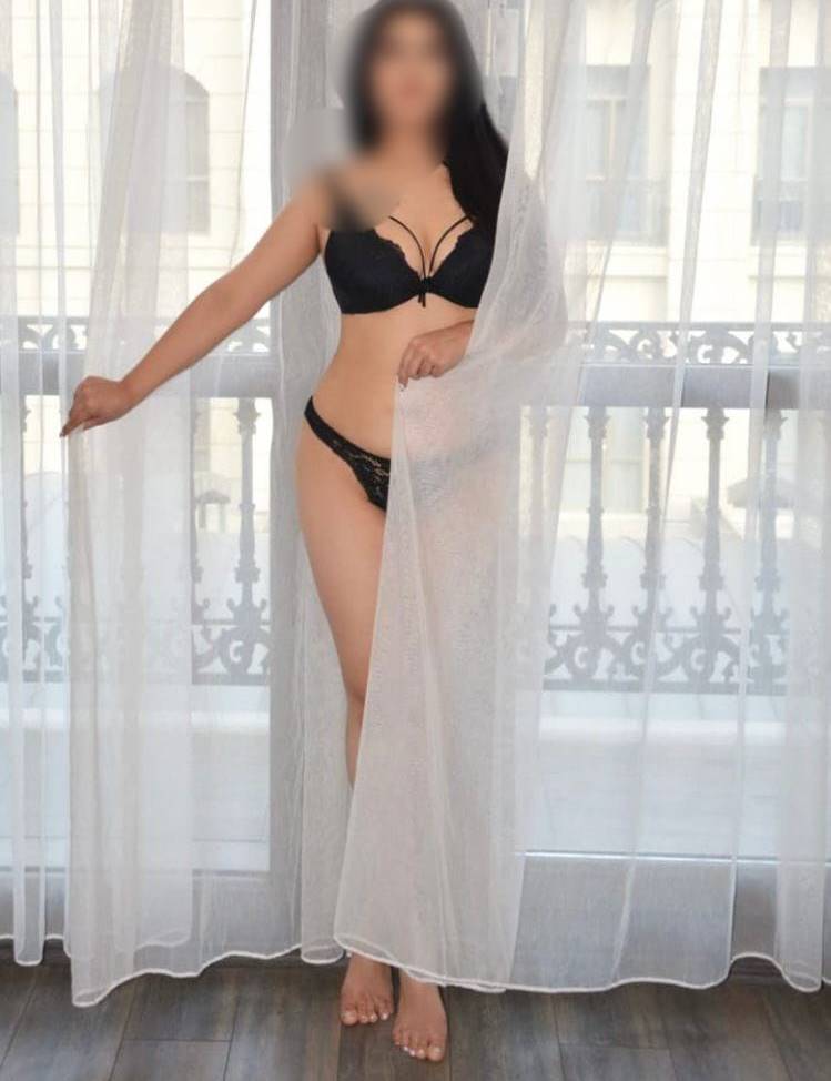 Başakşehir Escort Bayan Edayla Sıradışı Gecelere Adım Atın